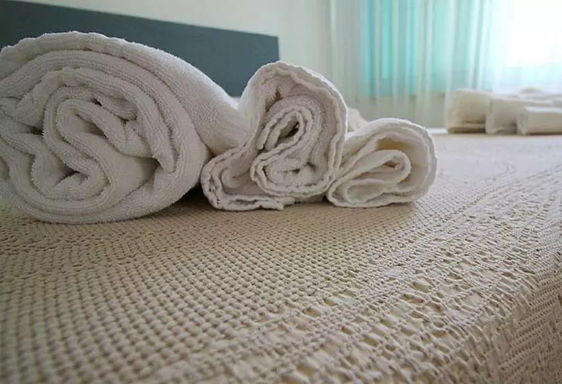 Standard Kolmen Hengen Huone, B&b Usciglio