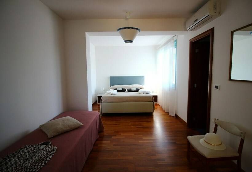 חדר סטנדרט לשלושה, B&b Usciglio