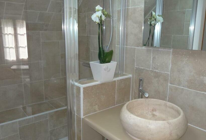 غرفة قياسية ثلاثية, Jardin De Canaan