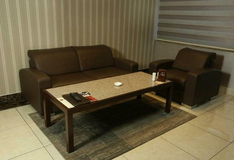 اتاق لوکس, Avan Plaza