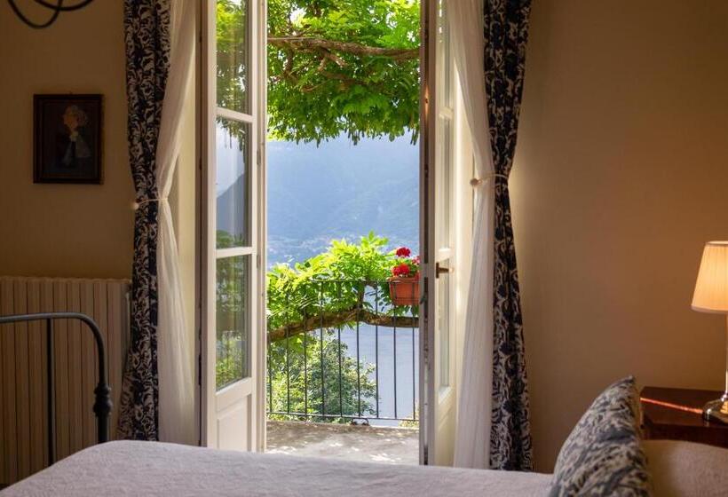 חדר קלאסי עם נוף לאגם, B&b Villa Le Ortensie