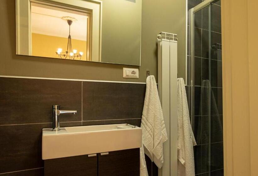 レイクビュークラシックルーム, B&b Villa Le Ortensie