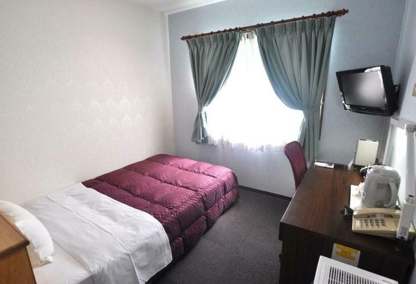 标准单人间, Futsukaichi Green