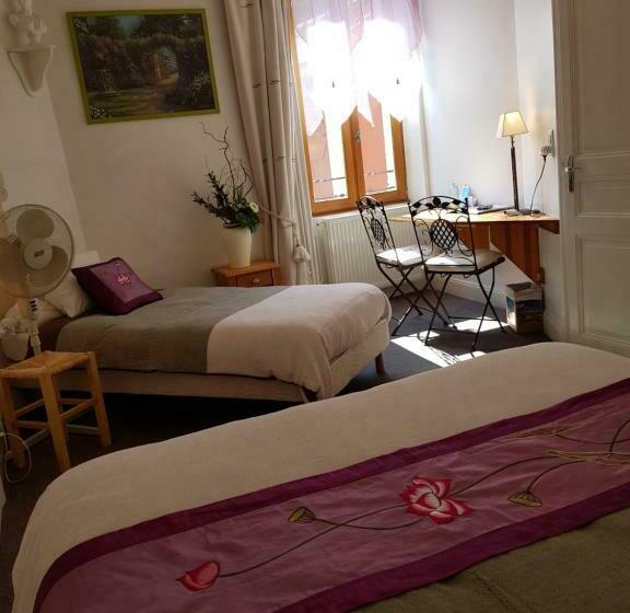 舒适三人间, Hôtel Restaurant De L île