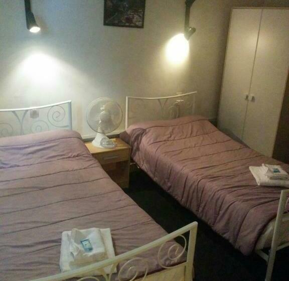 标准间, Hôtel Restaurant Douce France