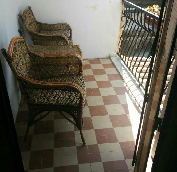 家庭间, Hôtel Restaurant Douce France