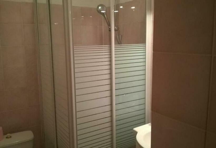 标准间, Hôtel Restaurant Douce France