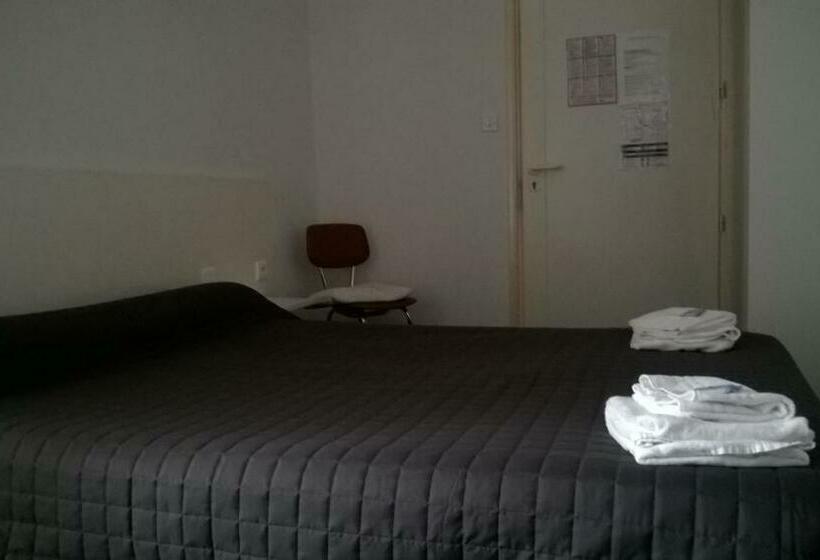 标准间, Hôtel Restaurant Douce France