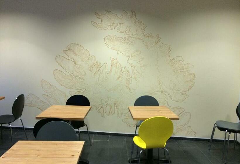 اتاق استاندارد, Isafjordur Horn