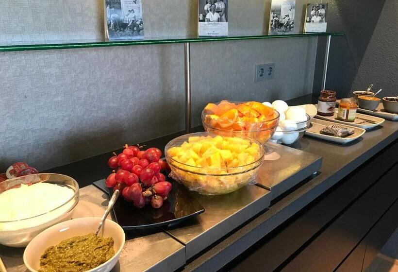 اتاق خانوادگی, Isafjordur Horn