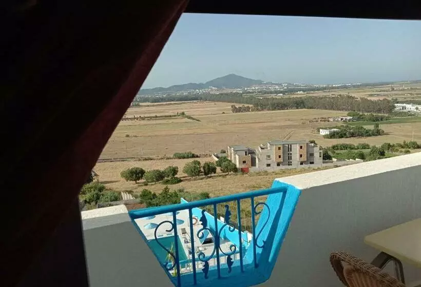 اتاق لوکس با بالکن, Maliana Star