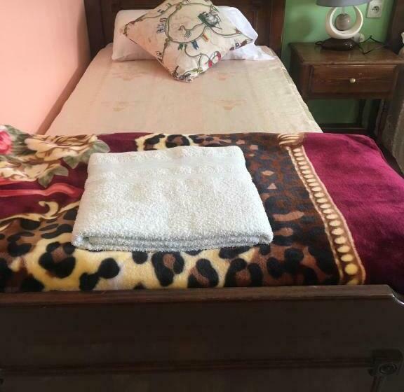 اتاق استاندارد سه نفره, Maliana Star