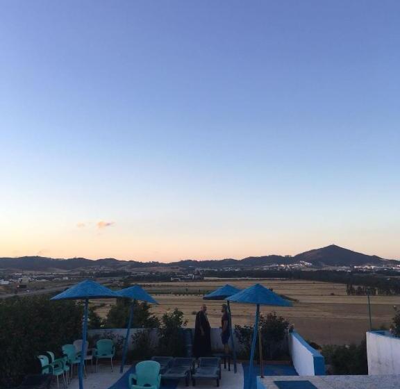 اتاق لوکس با بالکن, Maliana Star