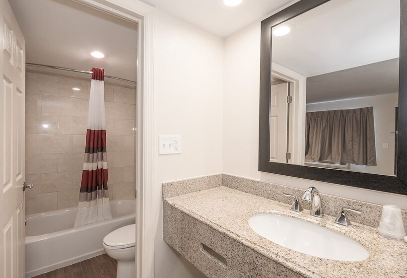 غرفه قياسيه سريرين مزدوجين, Red Roof Inn Wildwood – Cape May/rio Grande