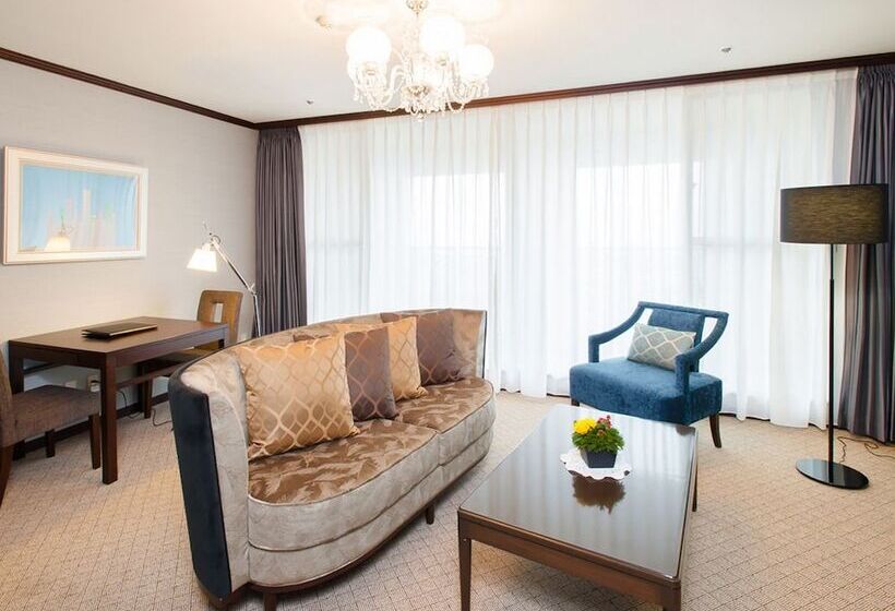 スイート, Shizuoka Country Hamaoka Course &