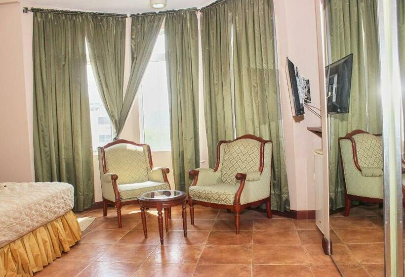 Deluxe Suite King Bed, The Congress