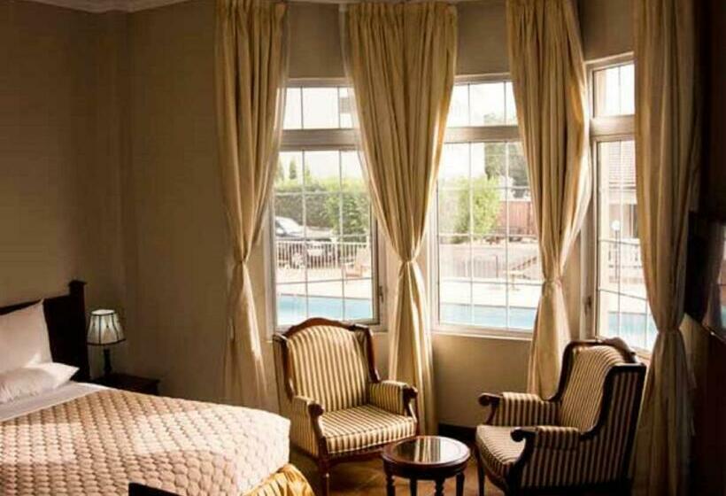 Deluxe Suite King Bed, The Congress