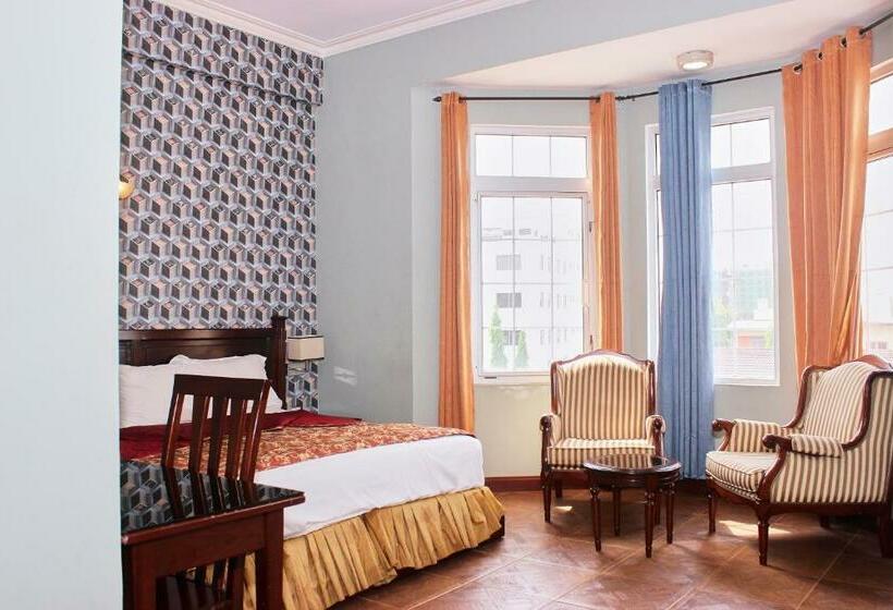 Deluxe Suite King Bed, The Congress