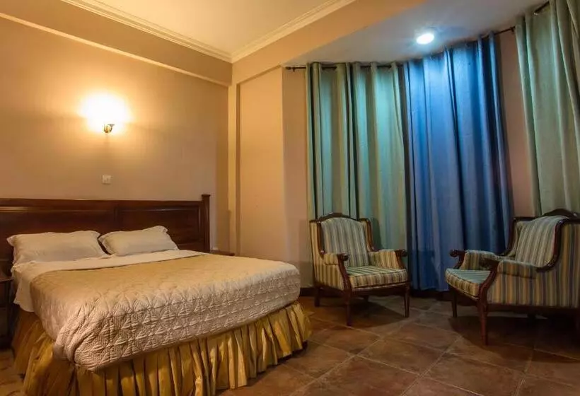 Deluxe Suite King Bed, The Congress