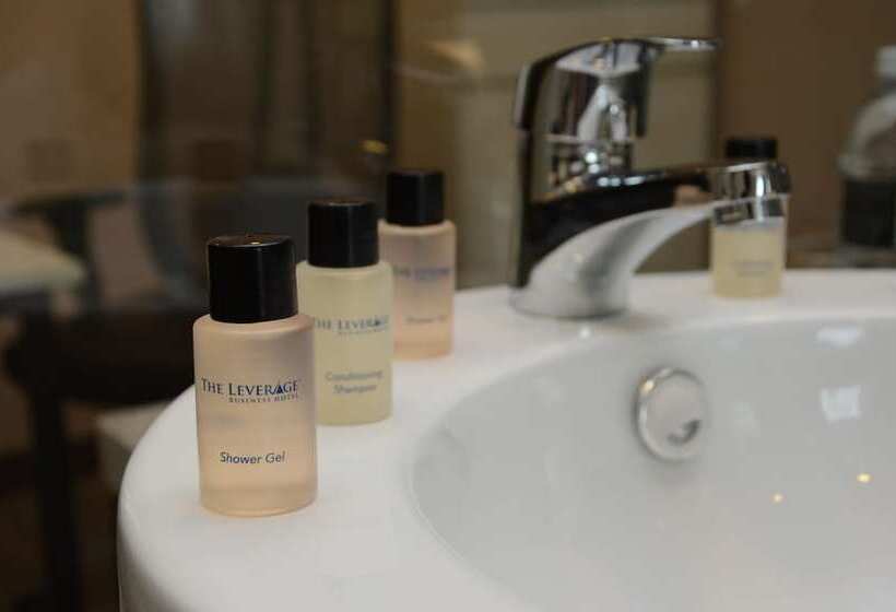 جناح, The Leverage Business Hotel Skudai