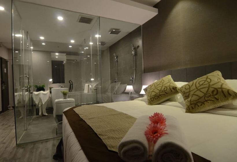 جناح, The Leverage Business Hotel Skudai