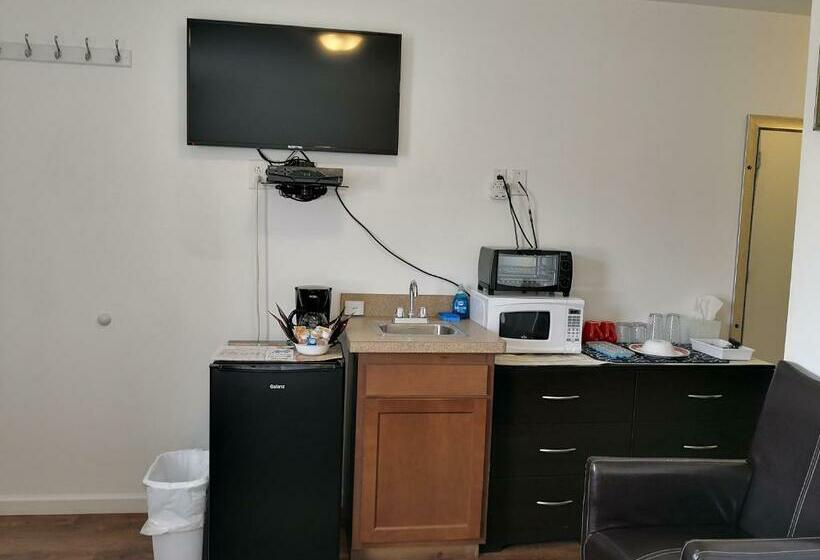 장애인을 위한 킹사이즈 침대 스탠다드 룸, Apple Inn And Suites Cooperstown Area