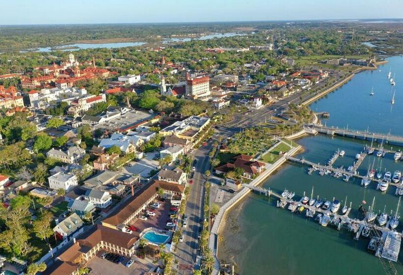 غرفة ديلوكس سرير كينج, Historic Waterfront Marion Motor Lodge In Downtown St Augustine