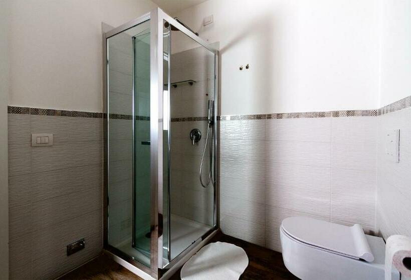 غرفة قياسية مزوَّدة بشُرفة, Andirivieni Bellagio Guest House