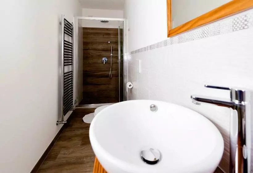 اتاق استاندارد, Andirivieni Bellagio Guest House