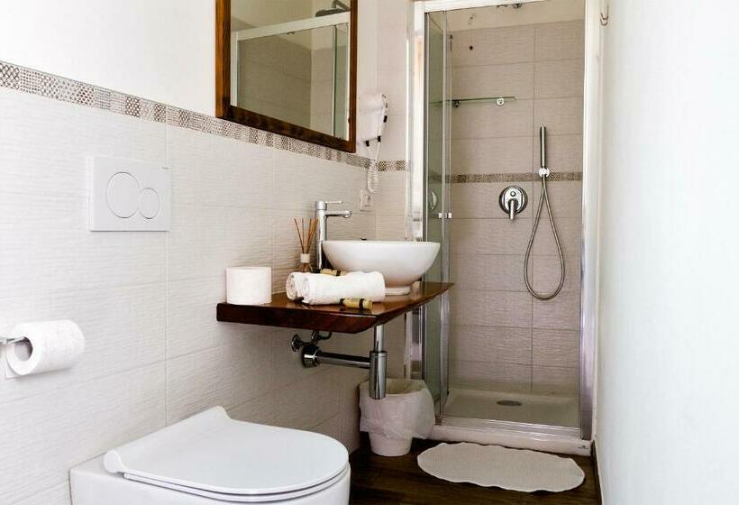 غرفة قياسية مزوَّدة بشُرفة, Andirivieni Bellagio Guest House