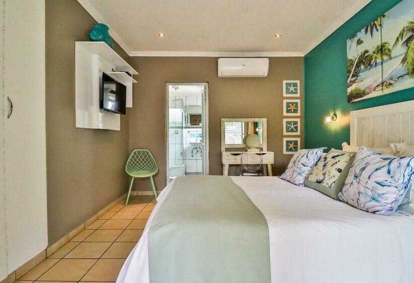 חדר אקונומי, Club Cocomo