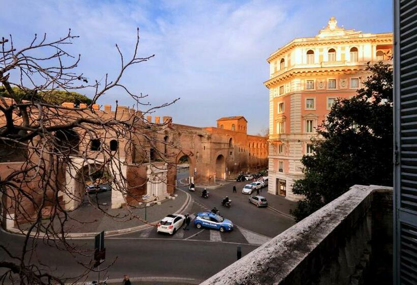 Deluxe Room with Balcony, Relais At Via Veneto