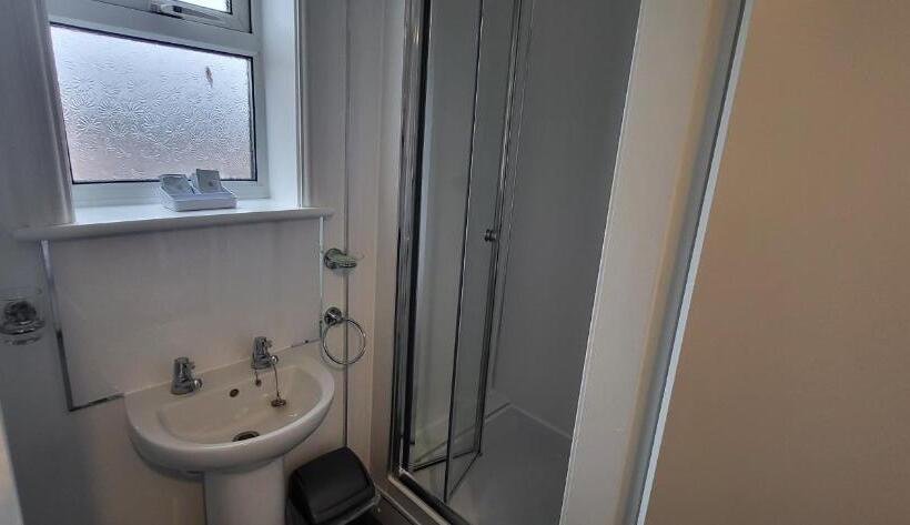 スタンダードトリプルルーム, The Aldor