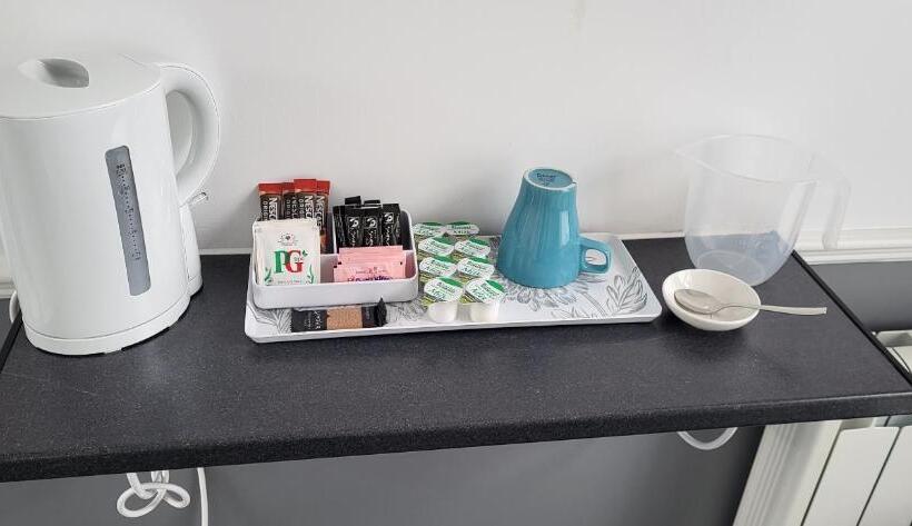 スタンダードシングルルーム, The Aldor