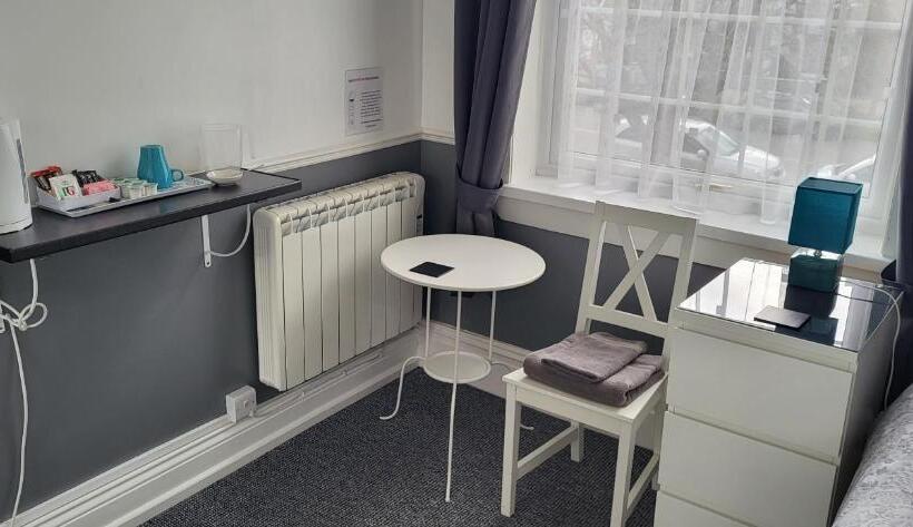 スタンダードシングルルーム, The Aldor