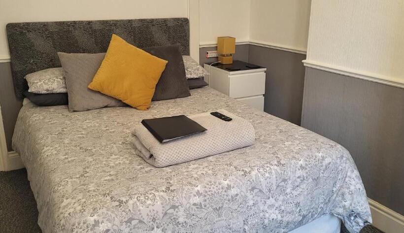 غرفة قياسية سرير كينج, The Aldor