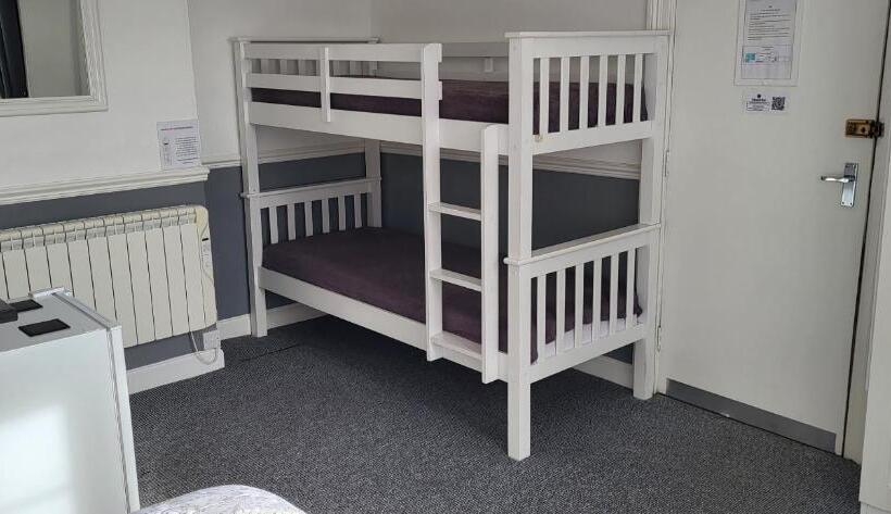 ファミリールーム, The Aldor