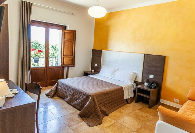 Triple Room Sea View, Villa Ginevra Resort Agrituristico