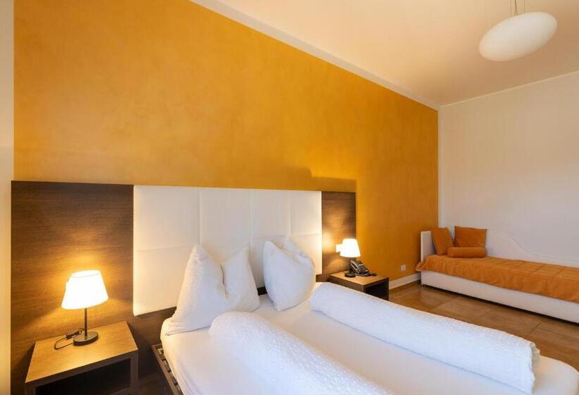 Triple Room Sea View, Villa Ginevra Resort Agrituristico