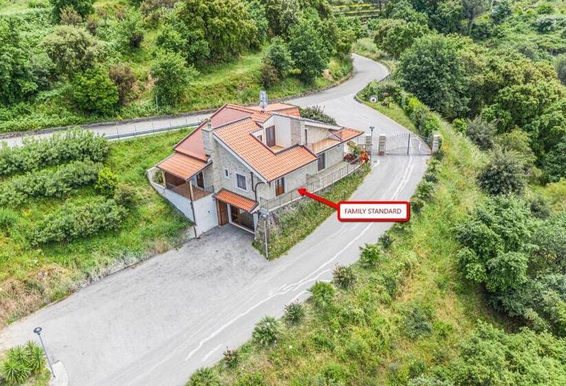 スタンダード４人部屋, Villa Ginevra Resort Agrituristico