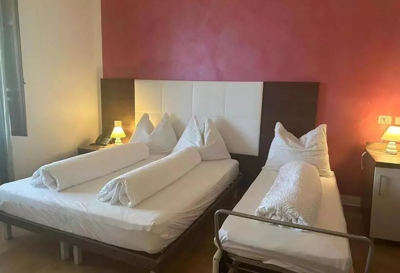 ファミリールーム, Villa Ginevra Resort Agrituristico