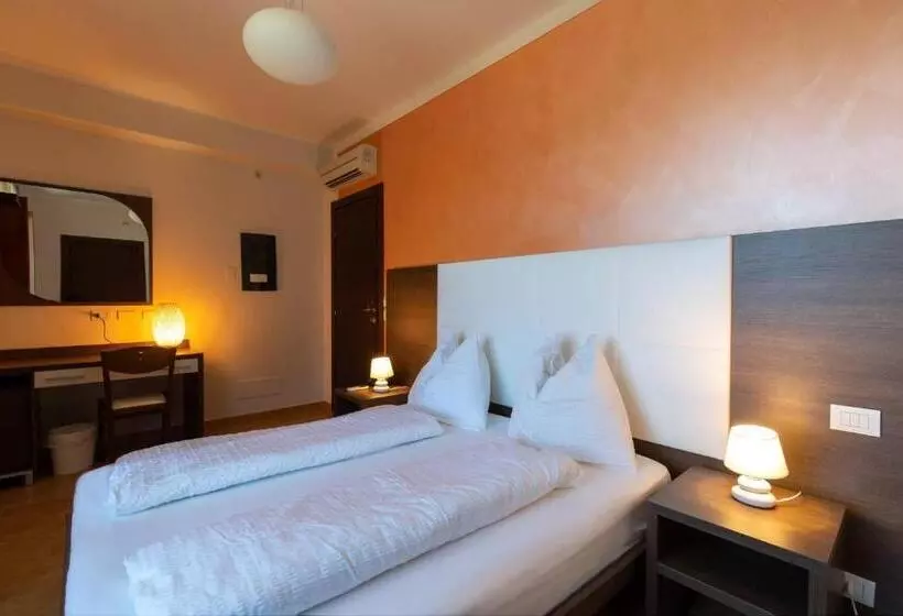 スタンダードルーム, Villa Ginevra Resort Agrituristico