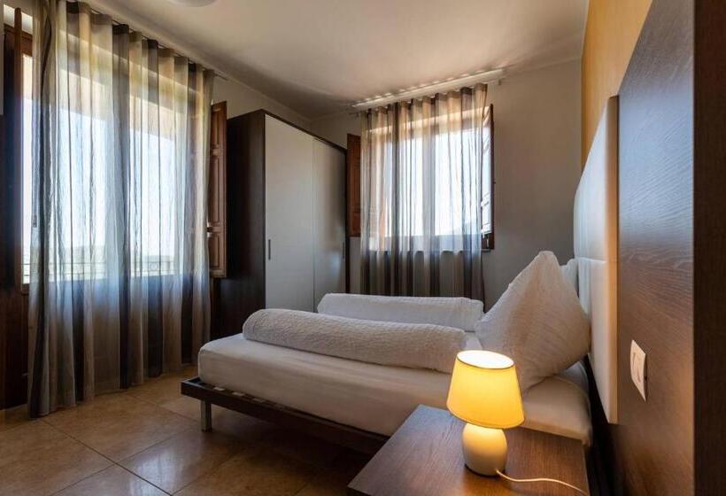 スタンダード４人部屋, Villa Ginevra Resort Agrituristico