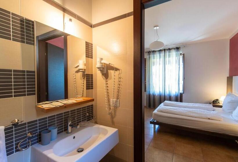 ファミリールーム, Villa Ginevra Resort Agrituristico