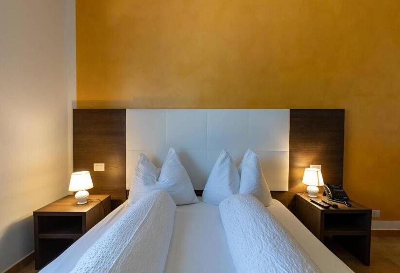 Triple Room Sea View, Villa Ginevra Resort Agrituristico