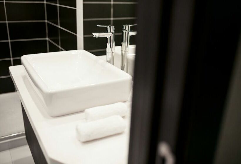 اتاق استاندارد, Astana Central