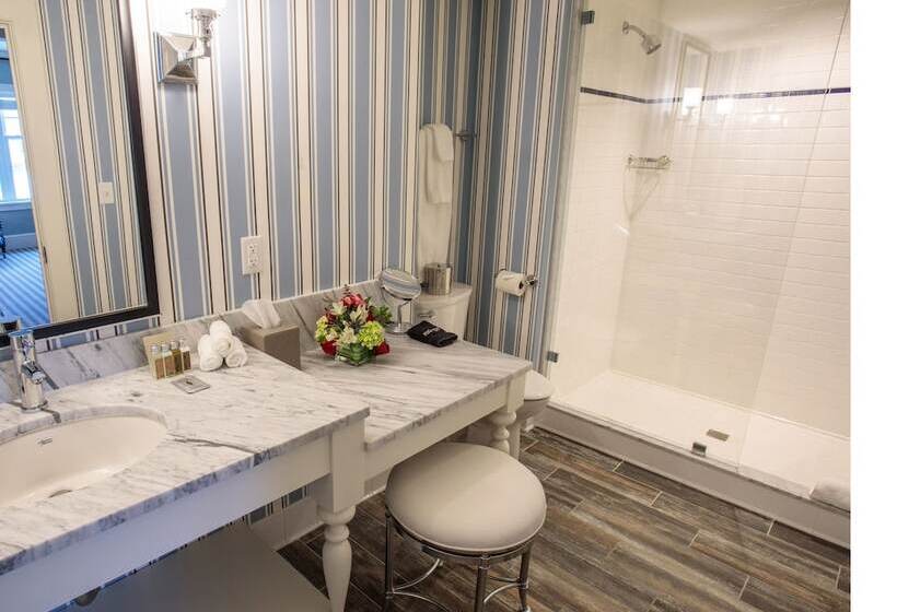 غرفة قياسية سرير كينج, Beauport Hotel Gloucester