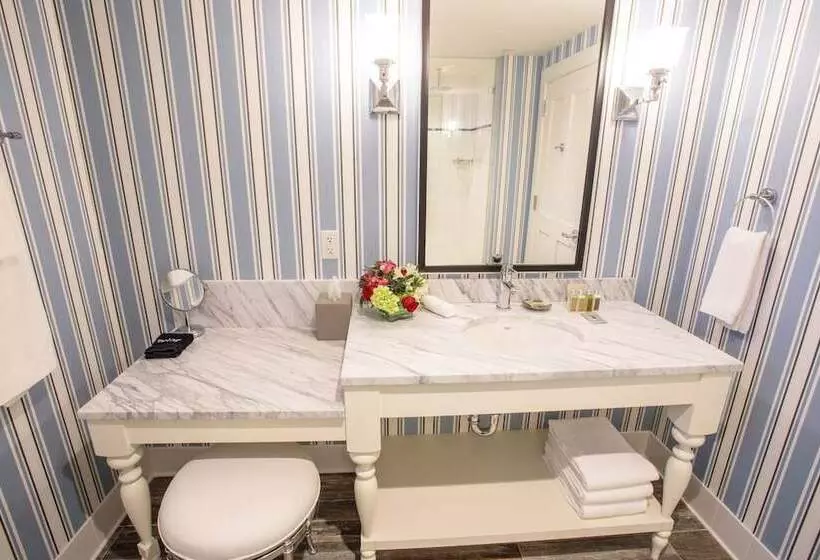 キングサイズベッドのスイートルーム, Beauport Hotel Gloucester