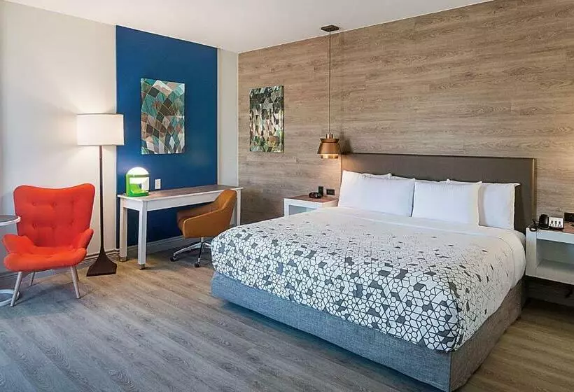 キングサイズベッドのクラシックルーム, Four Points By Sheraton Plano