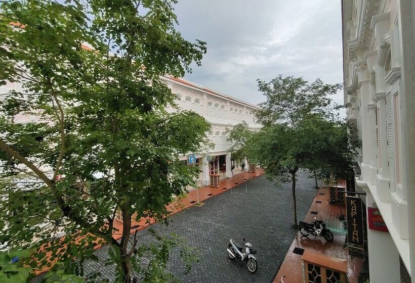 Habitació Estàndard, Kapitan Kongsi